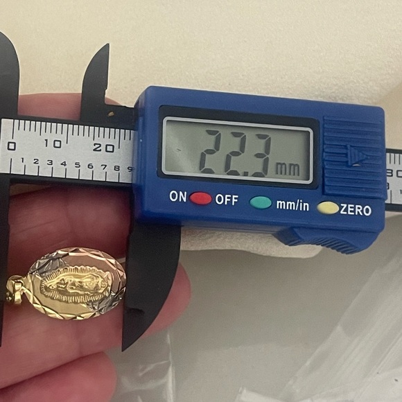 14k Gold Filled Virgen Guadalupe Cadena - Picture 7 of 8